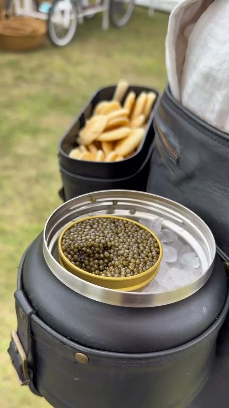Lata de caviar en el Caviar Belt